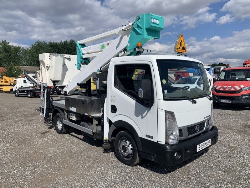 Nissan Cabstar Comet New Eurosky 18/2/7.5 HQ - 18 m - 200 kg Nissan Cabstar Comet New Eurosky 18/2/7.5 HQ - 18 m - 200 kg