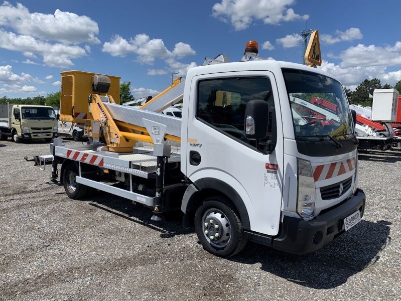 Renault Maxity Multitel MX170 - 17 m Renault Maxity Multitel MX170 - 17 m