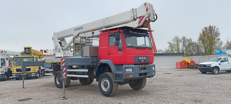 4x4-MAN 18.285 LK Cela TJ320 -32,8 m, 280 kg 4x4-MAN 18.285 LK Cela TJ320 -32,8 m, 280 kg