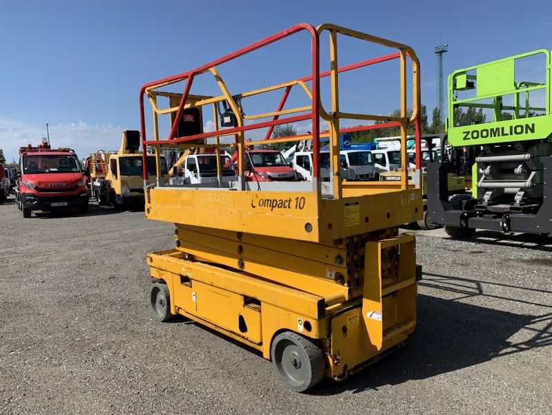 Haulotte Compact 10 - 10m Haulotte Compact 10 - 10m