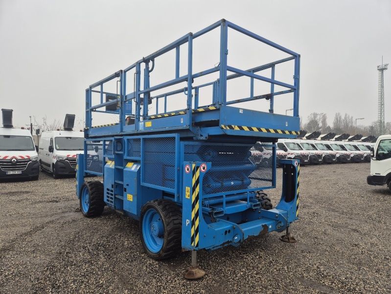 Genie GS4390 - 15,11m, diesel, 4x4 Genie GS4390 - 15,11m, diesel, 4x4