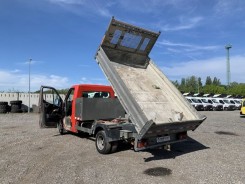 Renault Master - billenőplatós teherautó